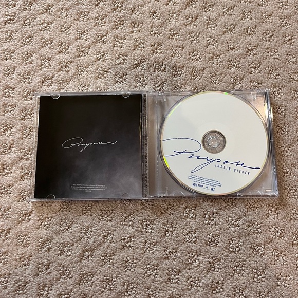 3/$20 ☀️ Justin Bieber CD - Purpose Album - Picture 3 of 3